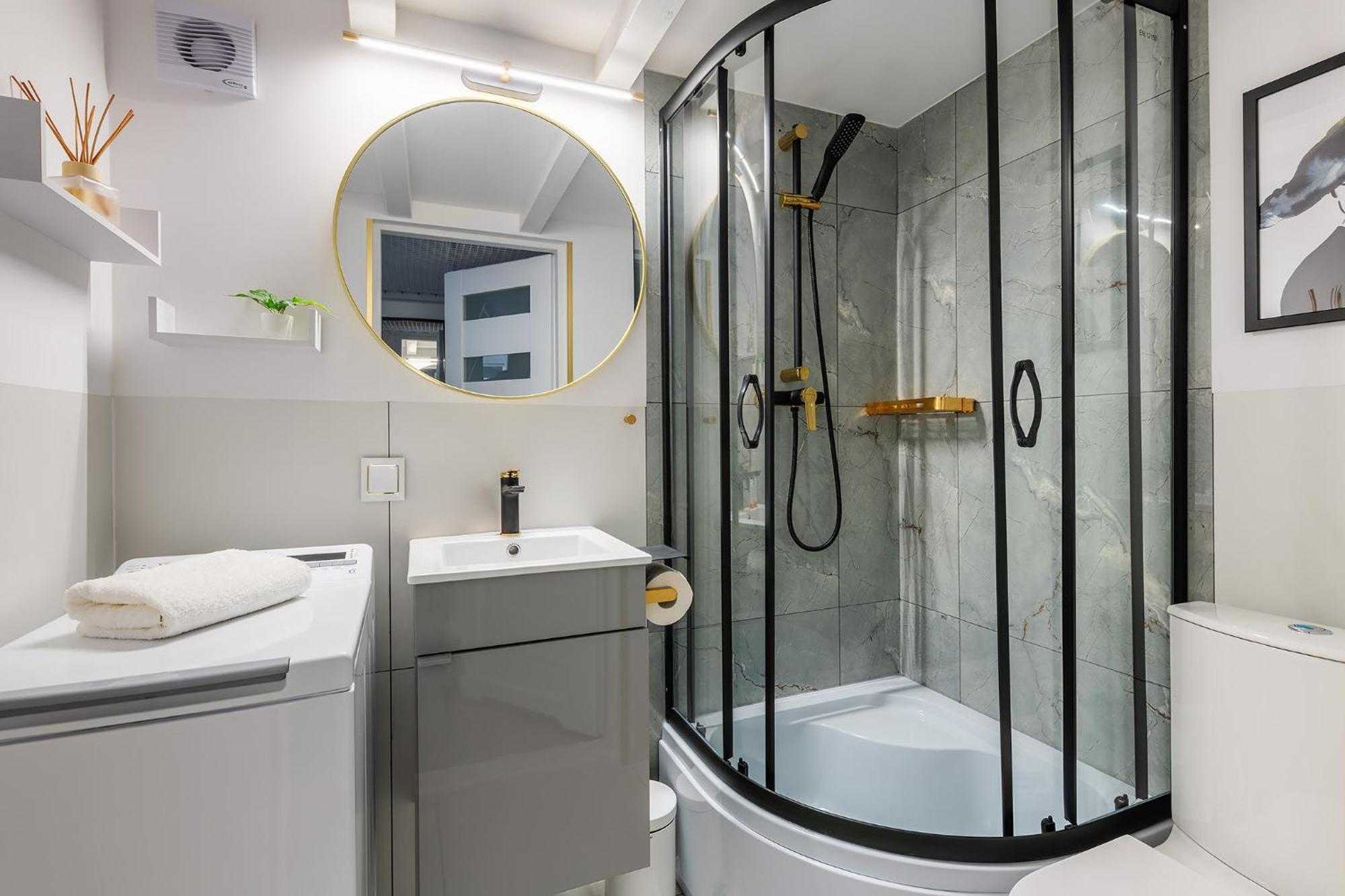 Luxury Apartments In The City Center ワルシャワ エクステリア 写真